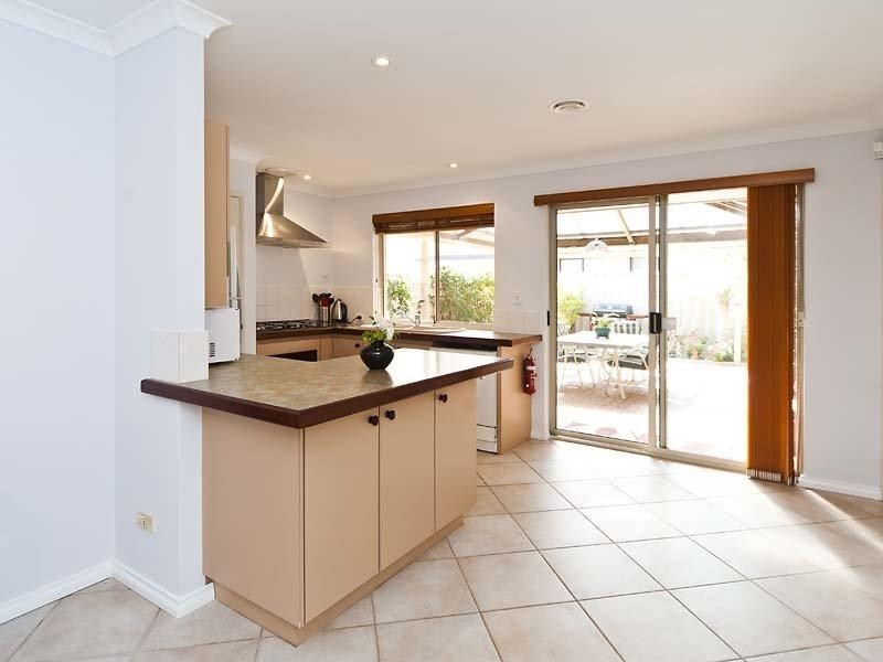 90 Lydon Boulevard, Atwell WA 6164