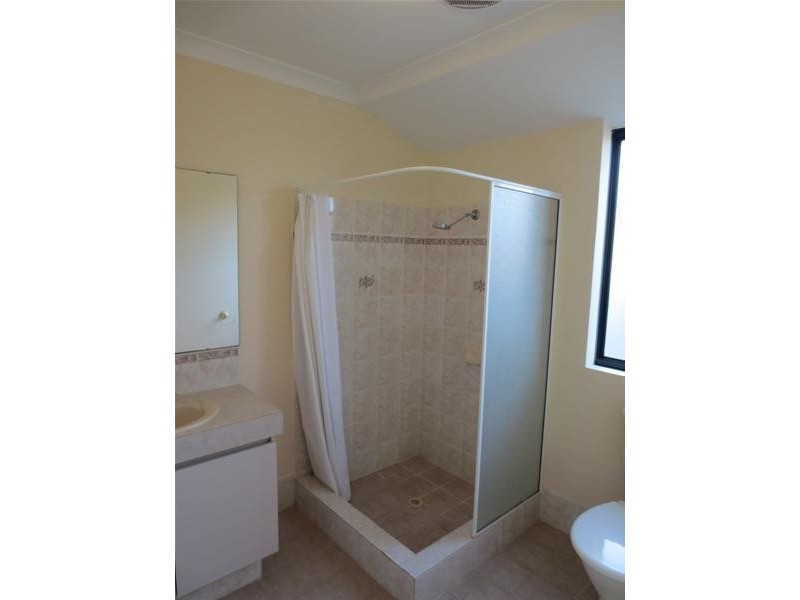 9 St Stephens Crescent, Tapping WA 6065