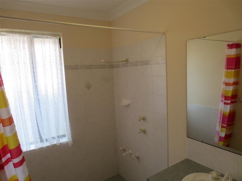 9 St Stephens Crescent, Tapping WA 6065