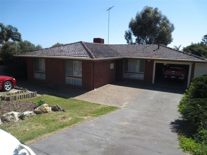 7 Yanna Place, Wanneroo WA 6065