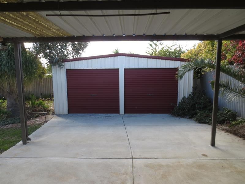 7 Yanna Place, Wanneroo WA 6065