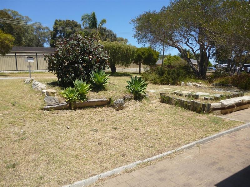 7 Yanna Place, Wanneroo WA 6065