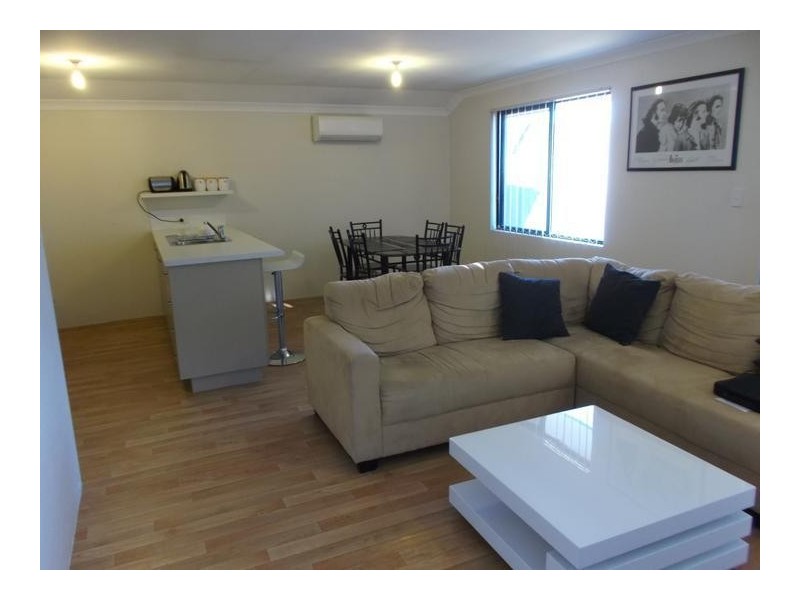 15 Bentham Turn, Banksia Grove WA 6031