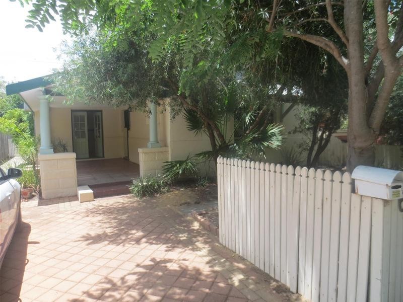 6 Tareena Street, Nedlands WA 6009