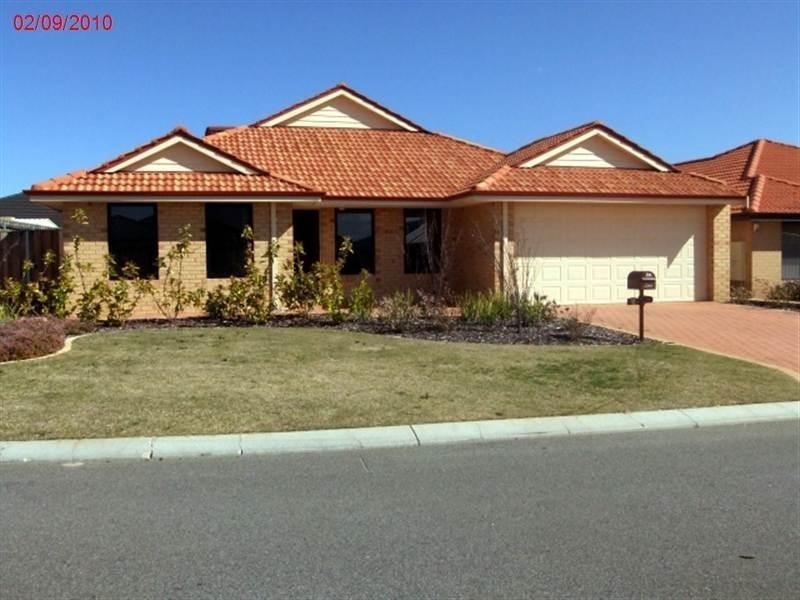 3 Bonsall Drive, Ellenbrook WA 6069