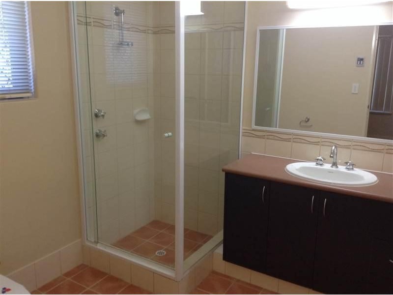 3 Bonsall Drive, Ellenbrook WA 6069