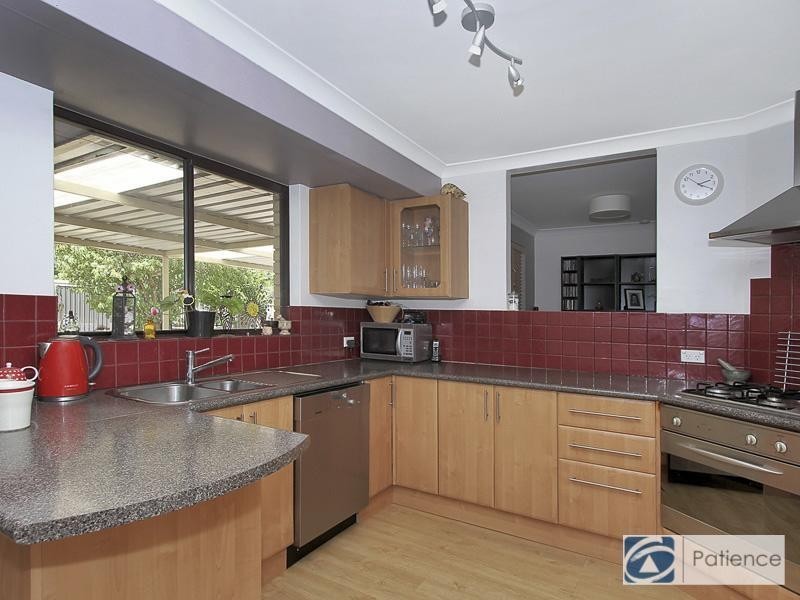 17 Smoothstone Court, Joondalup WA 6027