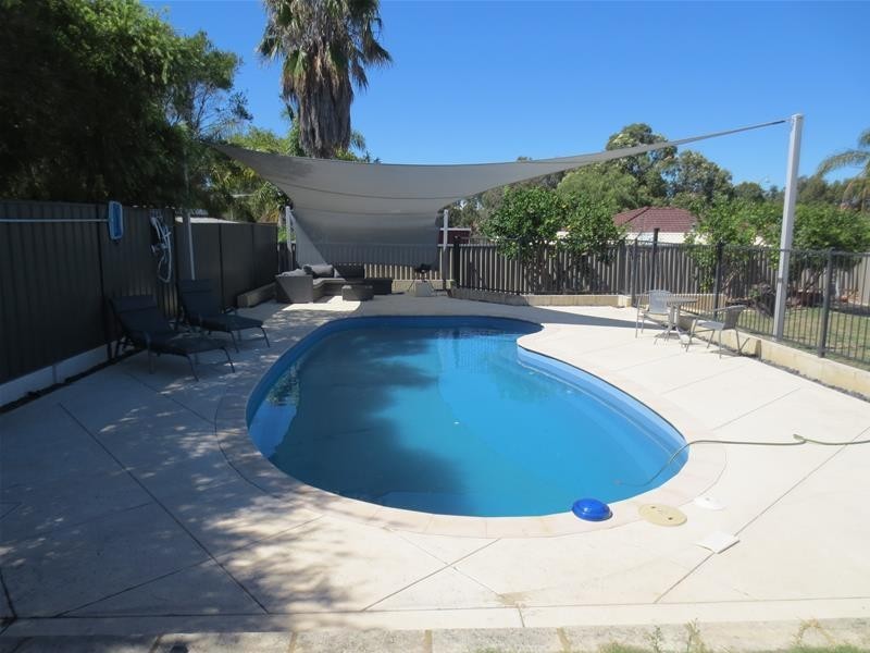 17 Smoothstone Court, Joondalup WA 6027