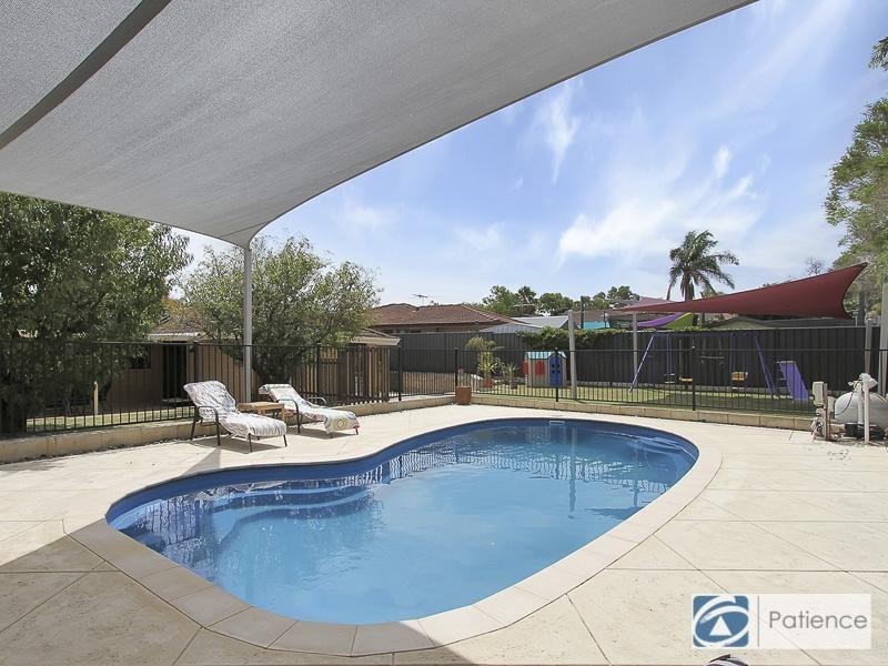 17 Smoothstone Court, Joondalup WA 6027