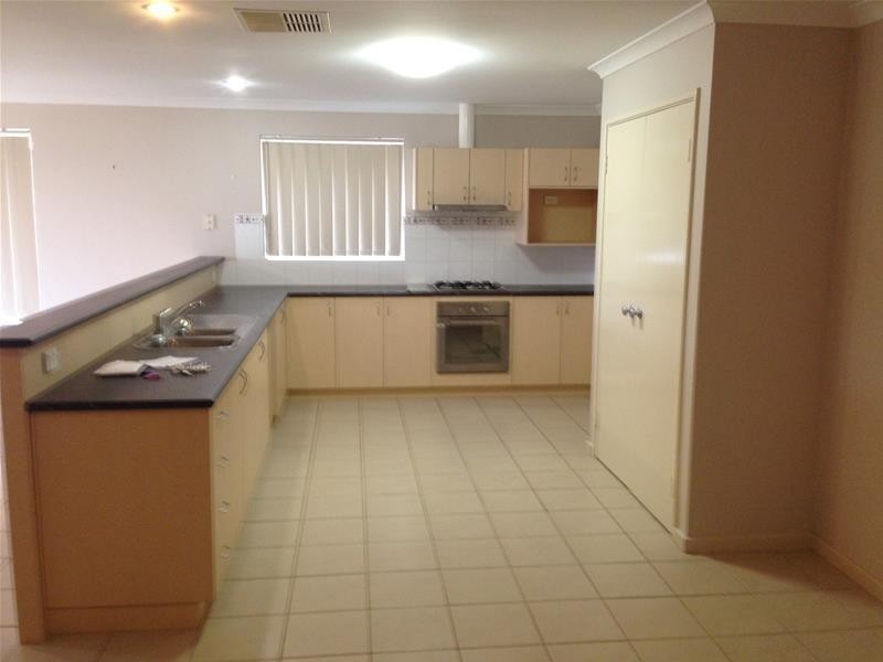 18 Westbrook Parade, Ellenbrook WA 6069