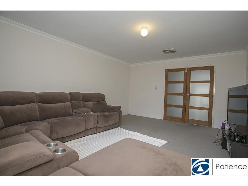 18 Berlin Drive, Wanneroo WA 6065