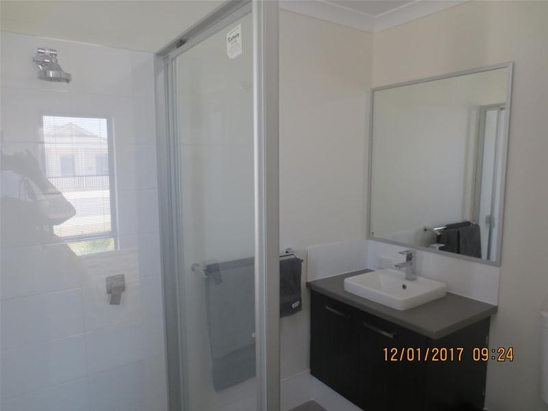 21 Cheriton Avenue, Ellenbrook WA 6069