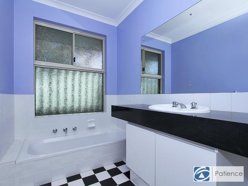 7 Alliance Court, Currambine WA 6028