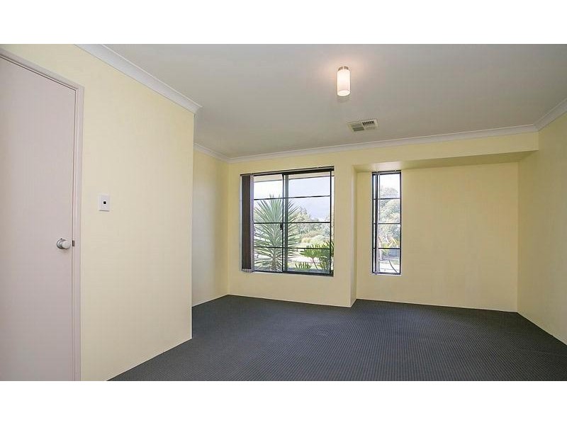 62 Abbey Green Road, Banksia Grove WA 6031