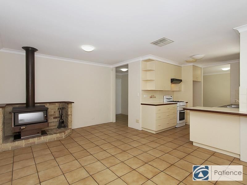 16 Dillon Glade, Joondalup WA 6027