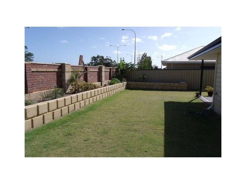 8 Bonnard Crescent, Ashby WA 6065