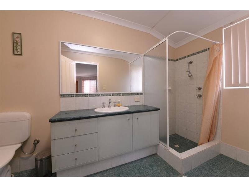 25 Brightlands Circuit, Carramar WA 6031