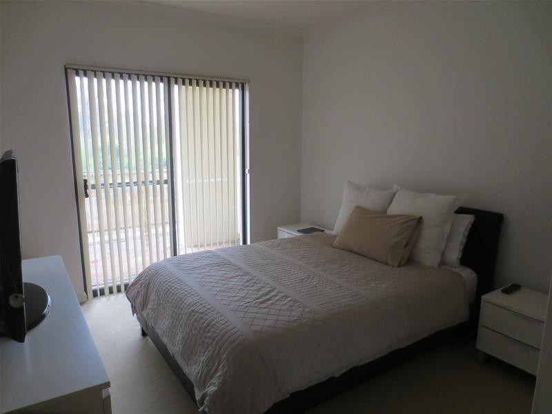 14/4 Waterbird Turn, Joondalup WA 6027