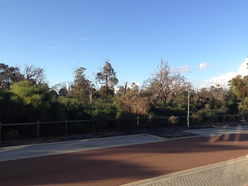 14/4 Waterbird Turn, Joondalup WA 6027