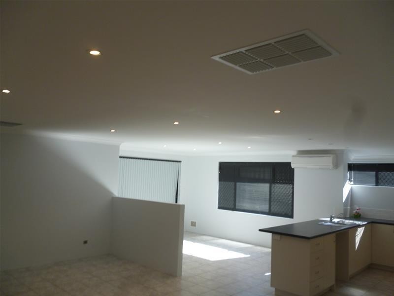 9 Thiele Road, Banksia Grove WA 6031