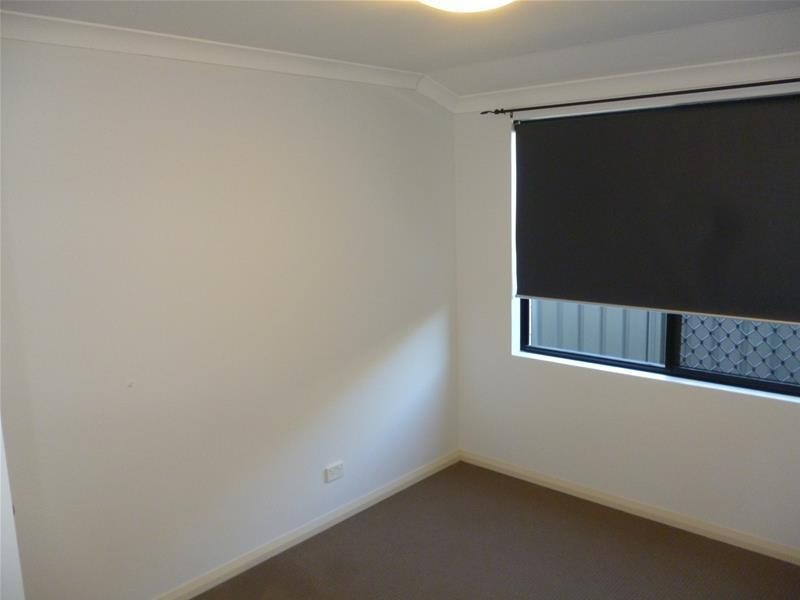 9 Thiele Road, Banksia Grove WA 6031