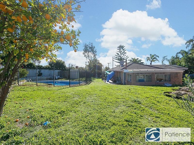 12 Yera Place, Wanneroo WA 6065