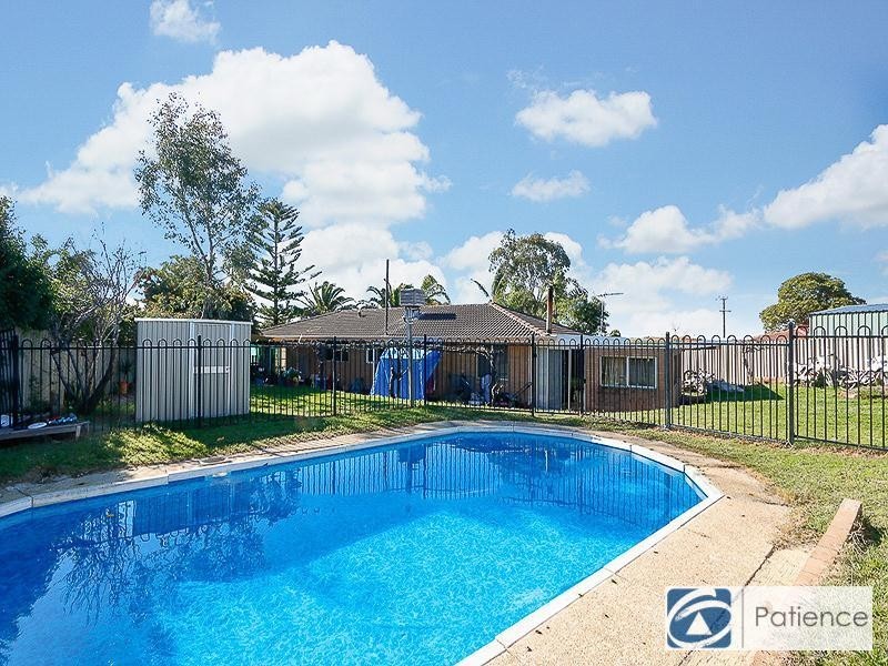 12 Yera Place, Wanneroo WA 6065