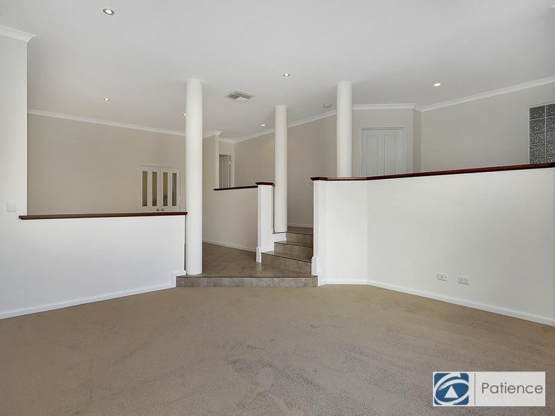 36 Streeton Promenade, Woodvale WA 6026