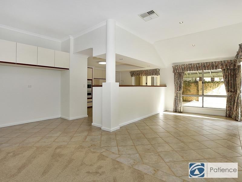 36 Streeton Promenade, Woodvale WA 6026