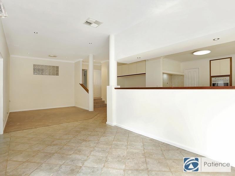 36 Streeton Promenade, Woodvale WA 6026