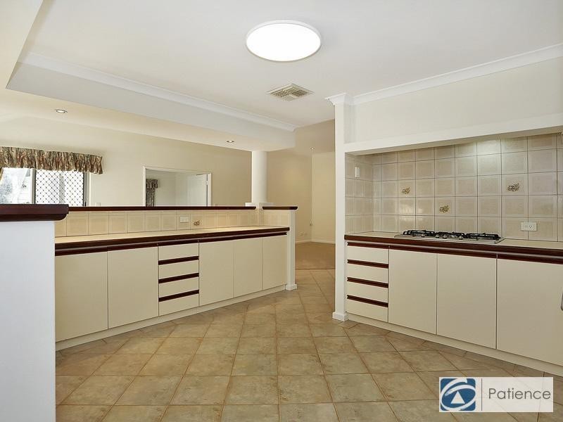 36 Streeton Promenade, Woodvale WA 6026