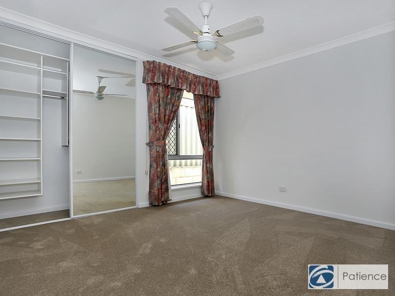 36 Streeton Promenade, Woodvale WA 6026