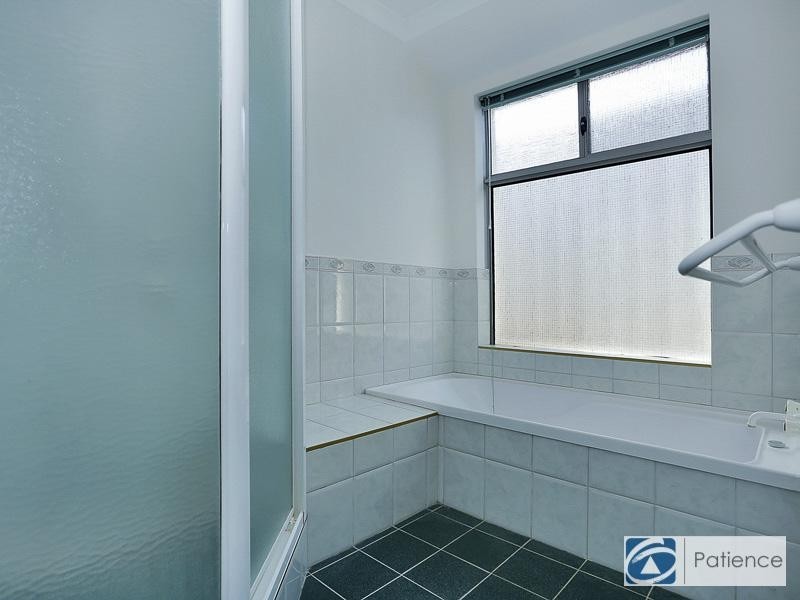 36 Streeton Promenade, Woodvale WA 6026