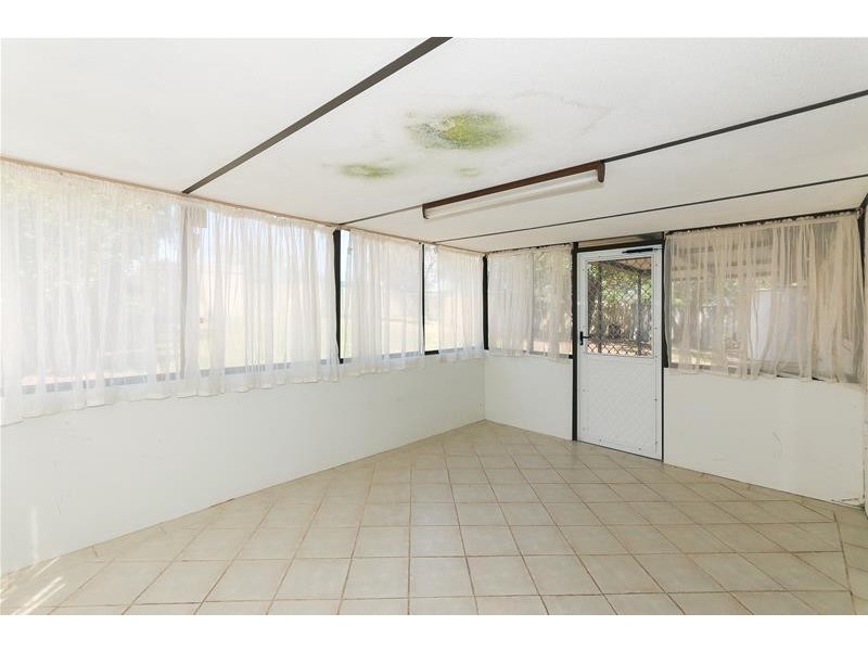 4 Carfax Place, Two Rocks WA 6037