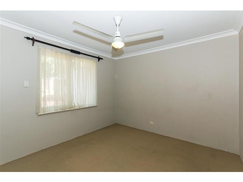 4 Carfax Place, Two Rocks WA 6037