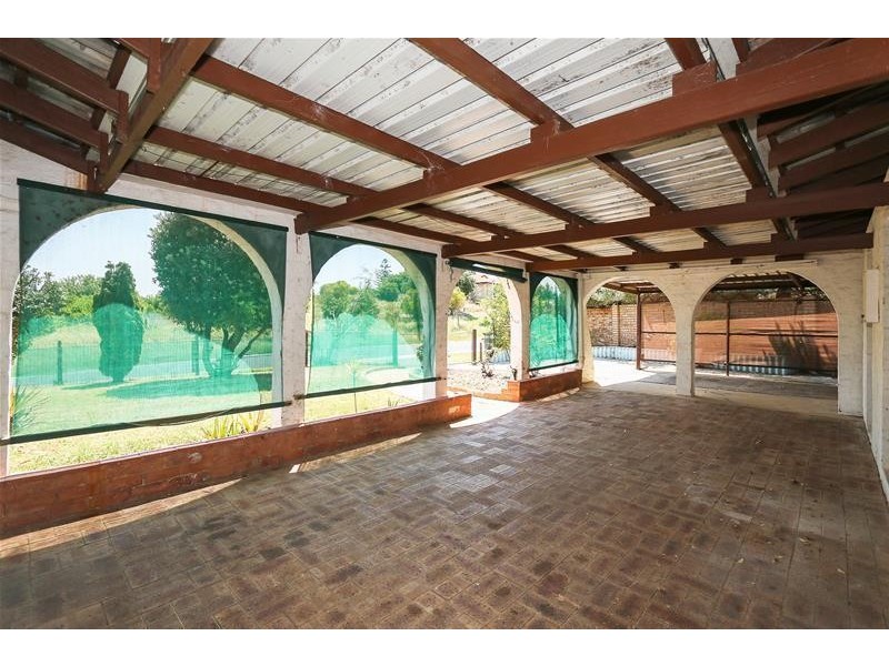 4 Carfax Place, Two Rocks WA 6037