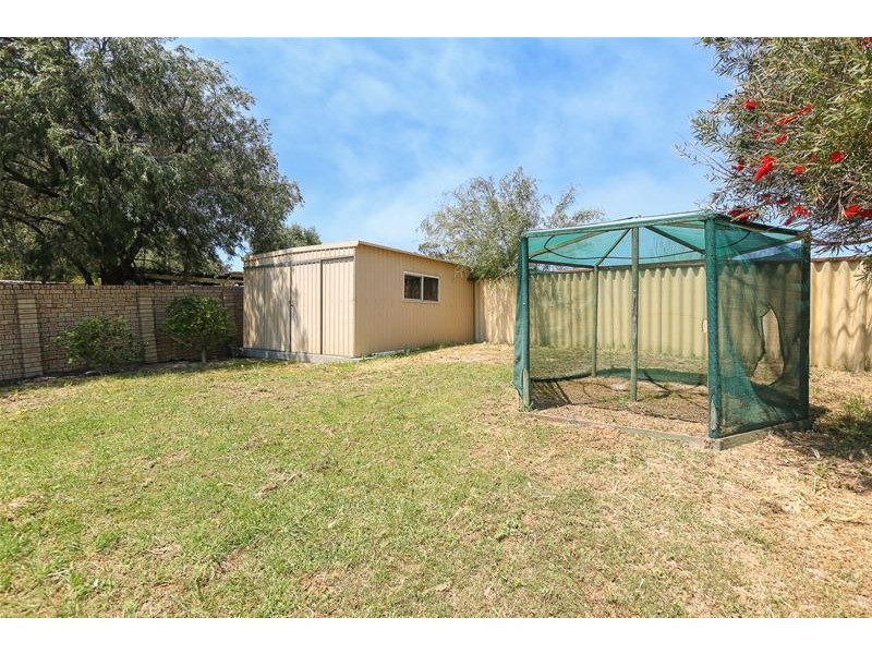 4 Carfax Place, Two Rocks WA 6037