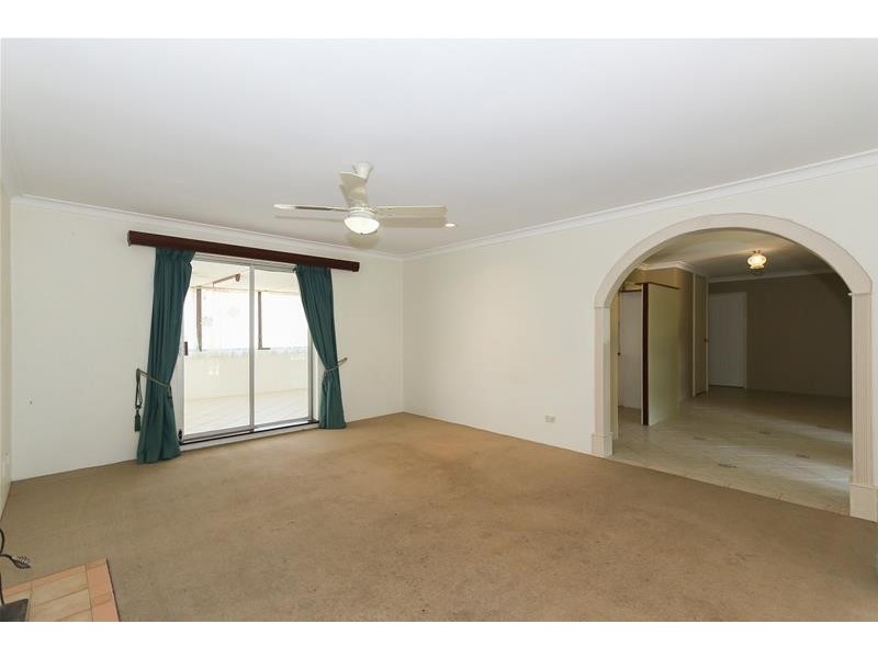 4 Carfax Place, Two Rocks WA 6037