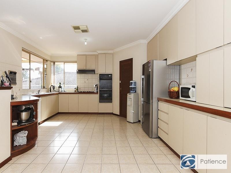 47 Talbot Drive, Kingsley WA 6026