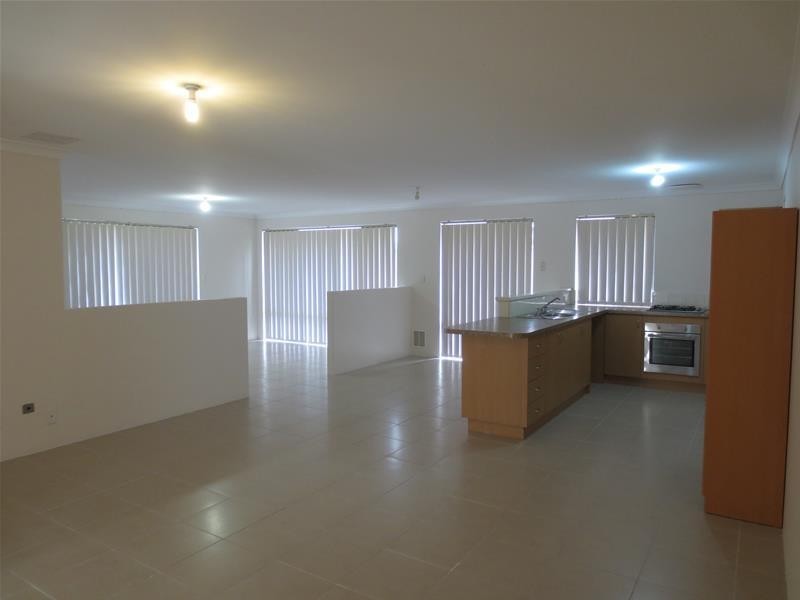 32 Watkins Loop, Tapping WA 6065