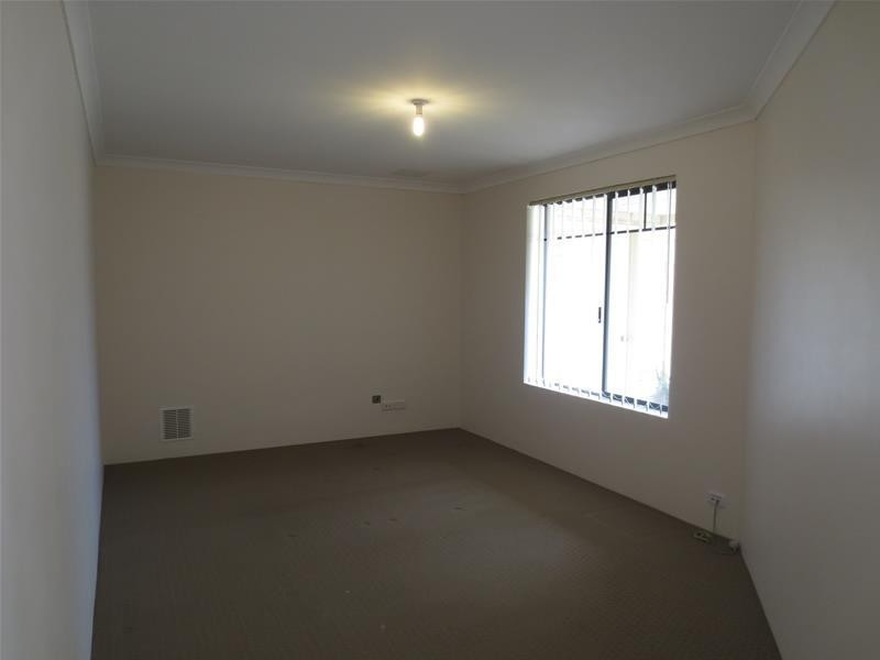 32 Watkins Loop, Tapping WA 6065