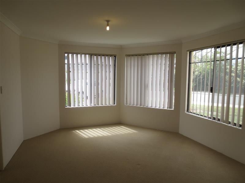 32 Watkins Loop, Tapping WA 6065