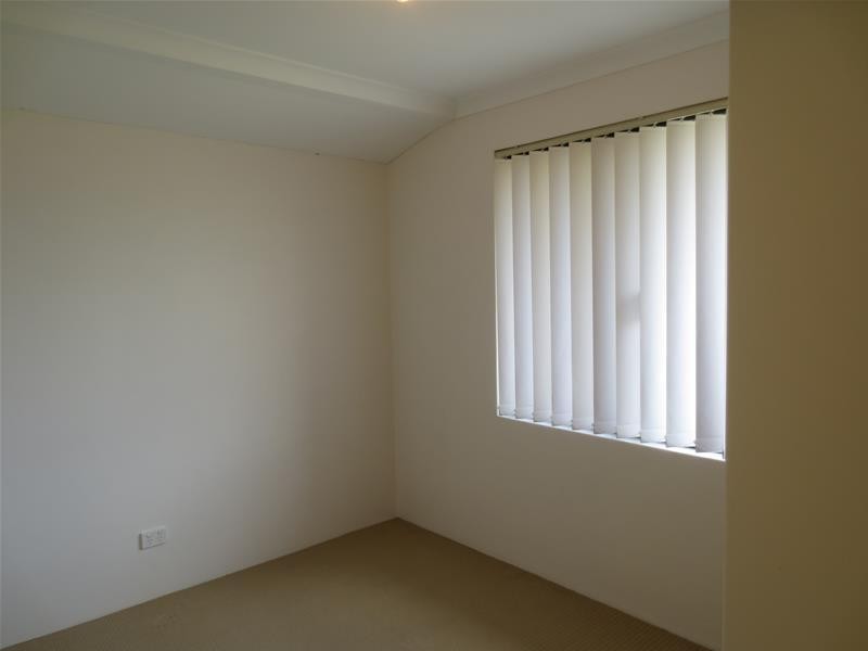 32 Watkins Loop, Tapping WA 6065