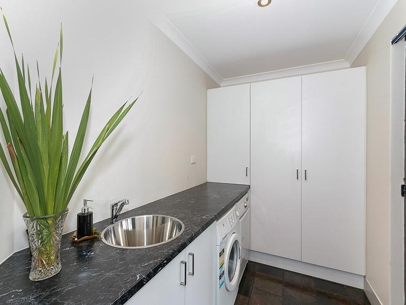 5 Ellara Court, Alexander Heights WA 6064