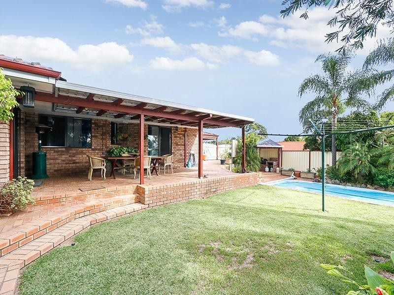 5 Ellara Court, Alexander Heights WA 6064