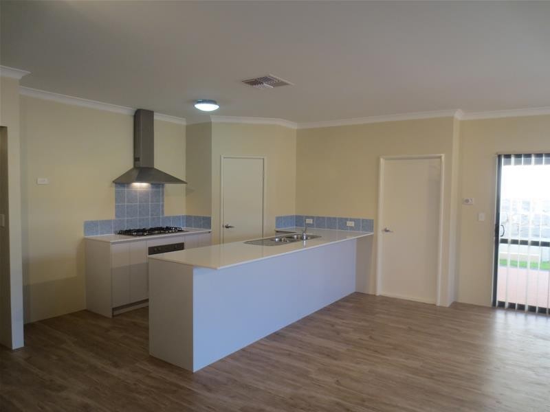 1 Highcliffe Rise, Currambine WA 6028