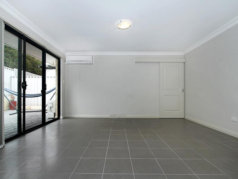 23D Loughton Way, Balga WA 6061