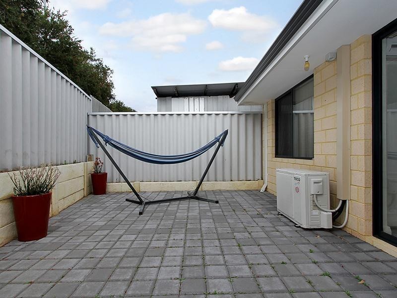 23D Loughton Way, Balga WA 6061