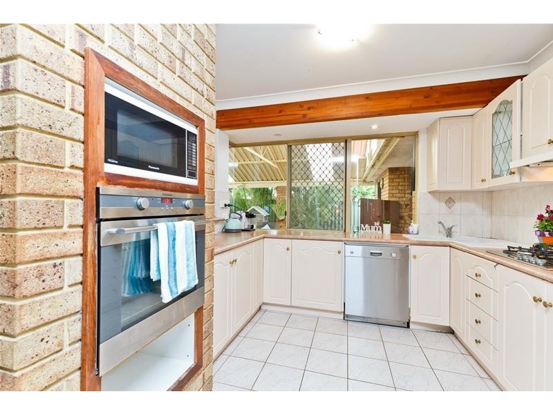 24 McDowell Crescent, Kingsley WA 6026