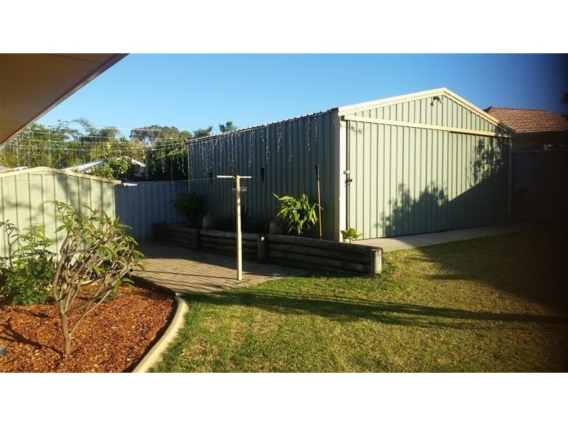 4 Eucumbene Crescent, Joondalup WA 6027